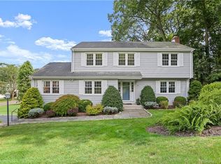 49 Mohican Hill Rd, Fairfield, CT 06825