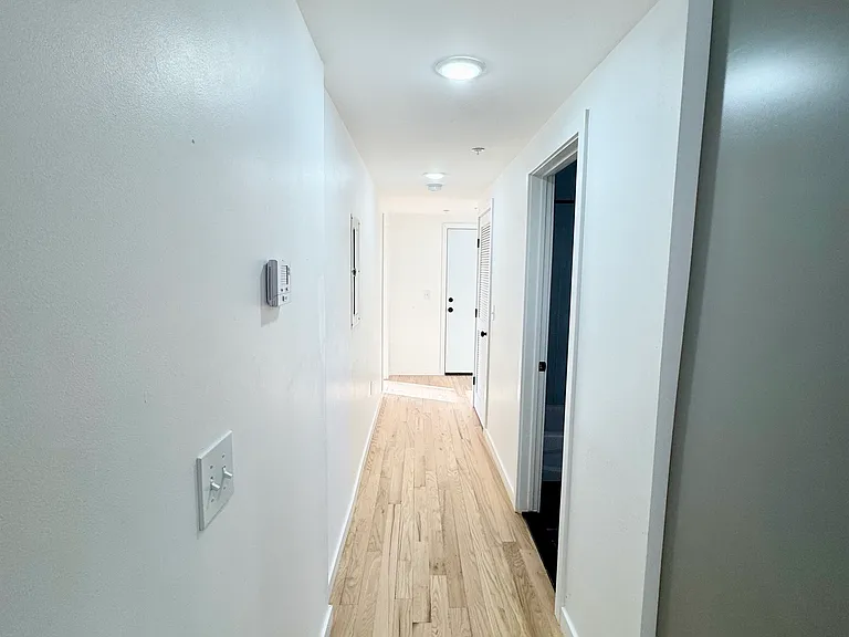 212 N 9th St #2 — Photo 11