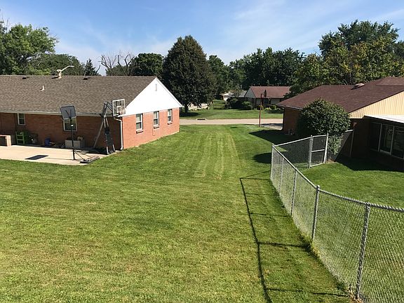 2nd image of 2162 Green Springs Dr