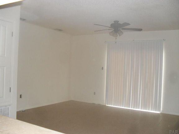 5th image of 8153 Stonebrook Dr
