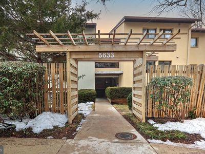 5633 Harpers Farm Rd Unit D, Columbia, MD, 21044