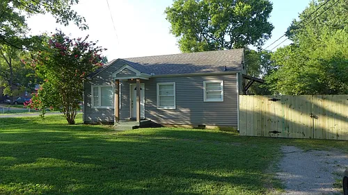 716 Ward St Photo 1