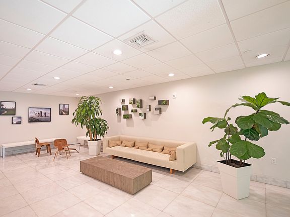 3rd image of 1035 West Ave APT 202