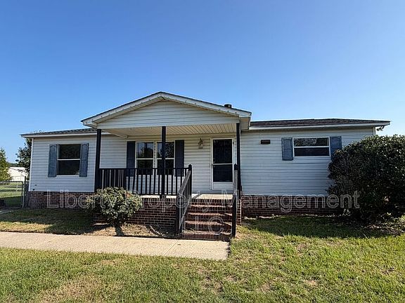 2nd image of 471 Washington Ln