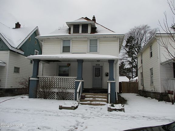 2nd image of 1529 Turner Ave NW