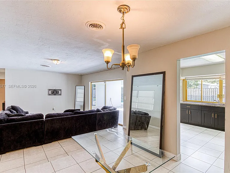 6620 NW 21st Ct — Photo 12