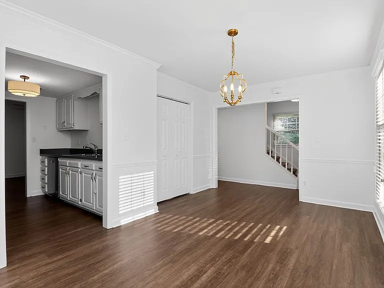 1819 Sabrina Ct — Photo 6