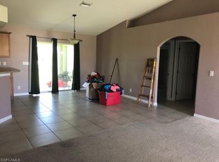 306 NE 14th Ter, Cape Coral, FL 33909