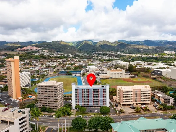 1077 Ala Napunani St APT 306, Honolulu, HI 96818