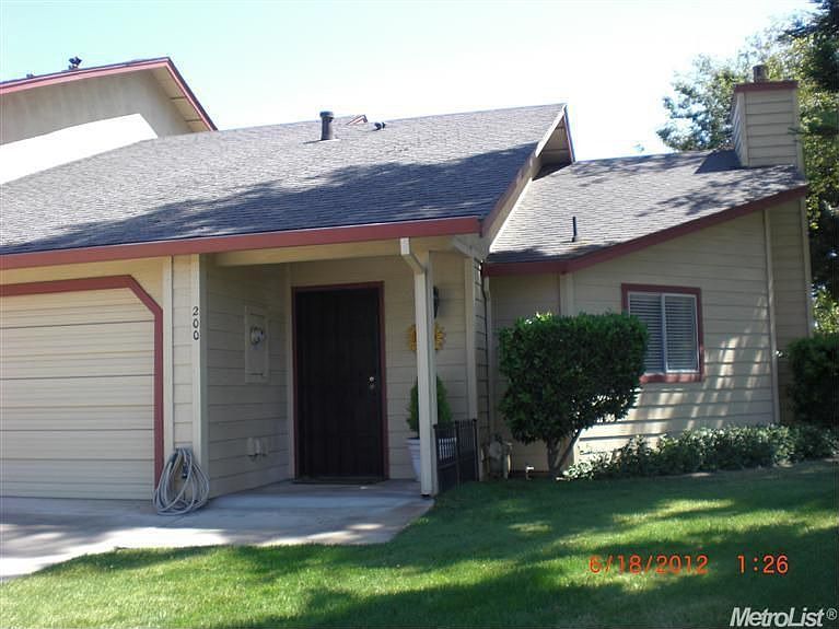 1st image of 200 Gilbert Dr