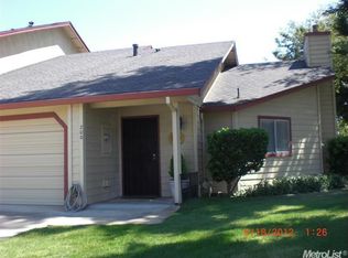 200 Gilbert Dr, Ripon, CA 95366