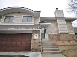 1590B Clemson Dr, Eagan, MN 55122