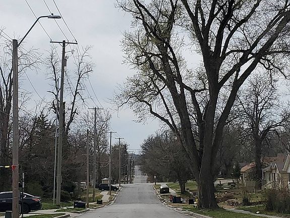 5th image of 7408 Indiana Ave
