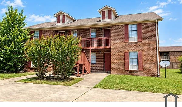 2 bed, $695 — Photo 2