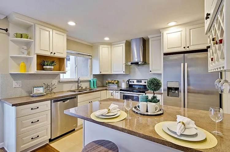 2474 Clear Spring Ct — Photo 9