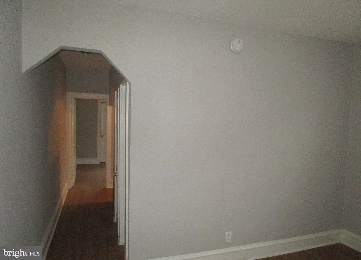 1 bed, 2688 sqft, $1,050 — Photo 4