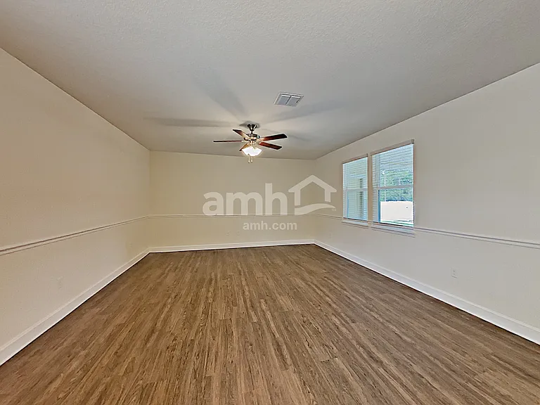 2429 Park Ave — Photo 8