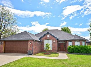 3885 Lexington Ave, Tahlequah, OK 74464