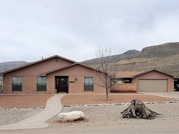 2nd image of 1210 S Canyon Pl