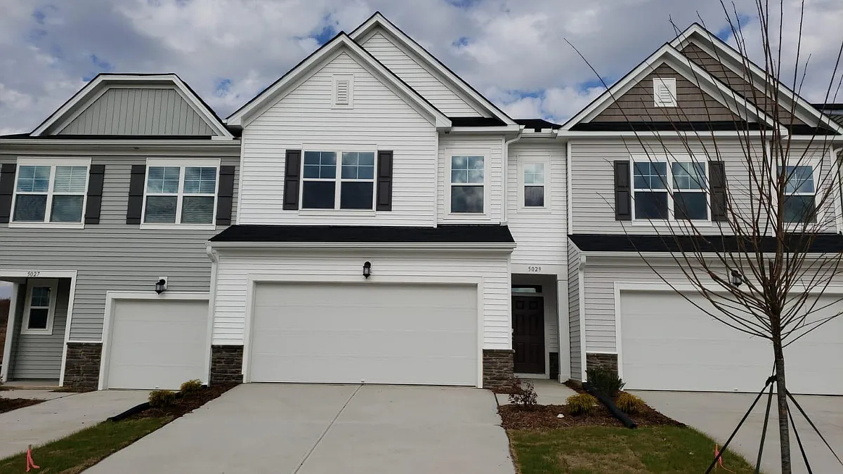 Building Photo - 5029 Arkose Dr