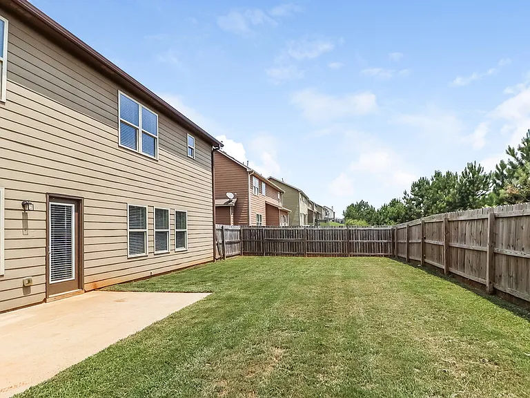 67 Hamilton Blvd NW — Photo 17