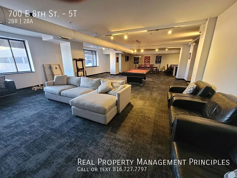 700 E 8th St #5T — Photo 18