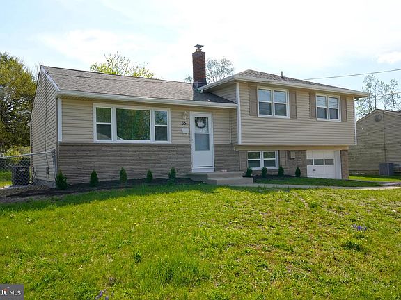 3rd image of 65 Tilford Rd