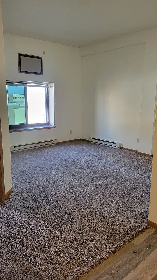 107 South Main St — Photo 1