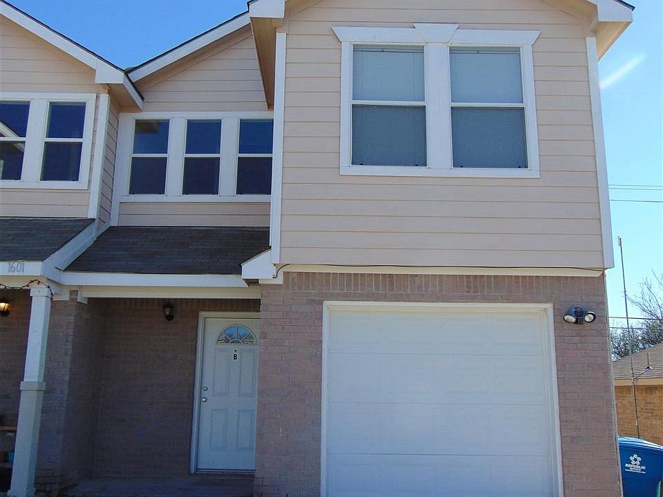 1st image of 1601B Claremont Cir