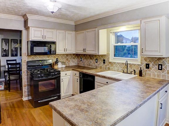 5th image of 4236 Eagle Head Dr