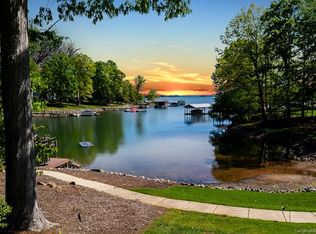8217 Tranquil Harbor Ln, Denver, NC 28037