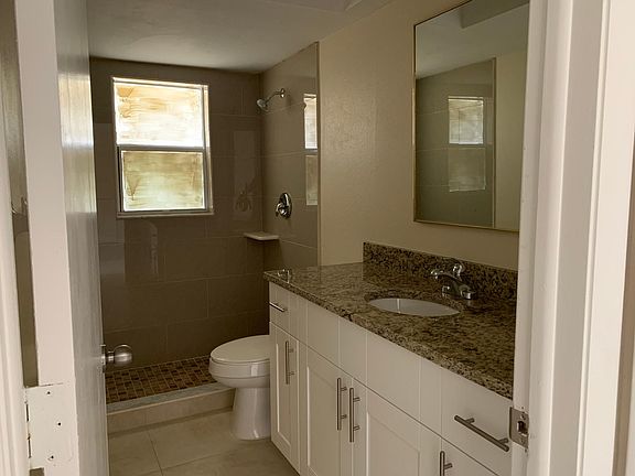 2nd image of 1202 SE 8th Ter APT 1