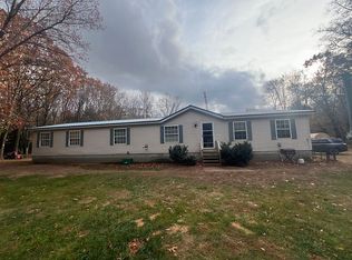 7093 Roosevelt Rd, Holton, MI 49425