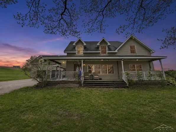 15608 Klooster Rd, Charlevoix, MI 49720