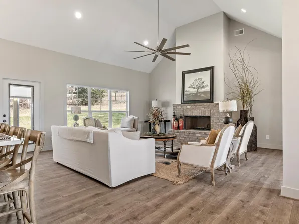 15 Old Road Way, Cropwell, AL 35054