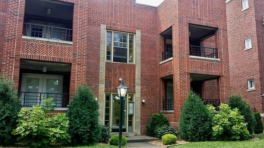 1st image of 5540 Delmar Blvd #203