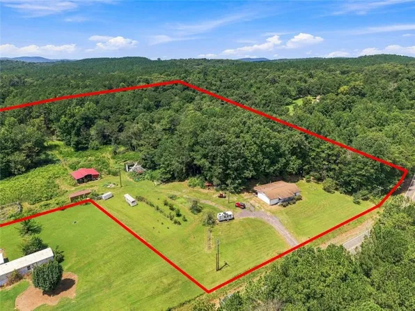 2820 Quarles Rd, Rocky Face, GA 30740