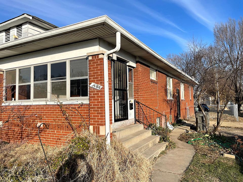 1st image of 1401 N Gladstone Ave #1401