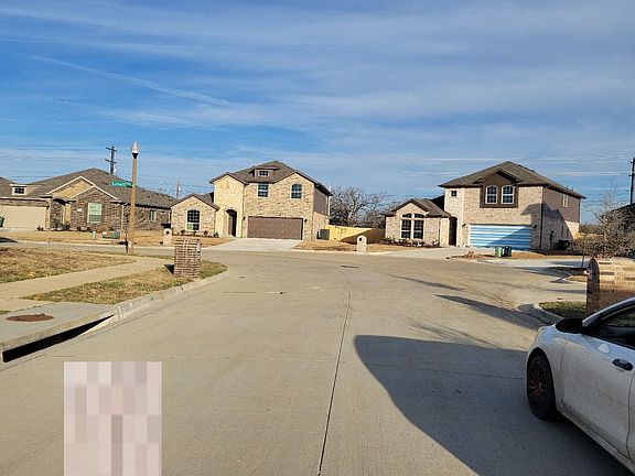 5th image of 3929 Trenton Place