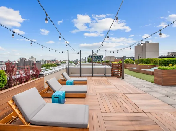 395 Leonard Street image 2 of 8