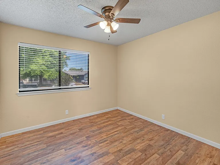8338 Willow Tree Way — Photo 30