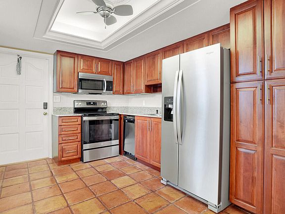 5th image of 300 Inlet Way APT 2