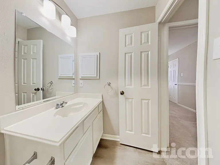 7002 Echo Pines Dr — Photo 15
