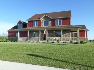 103 Tayside Ct, Jackson Center, OH 45334