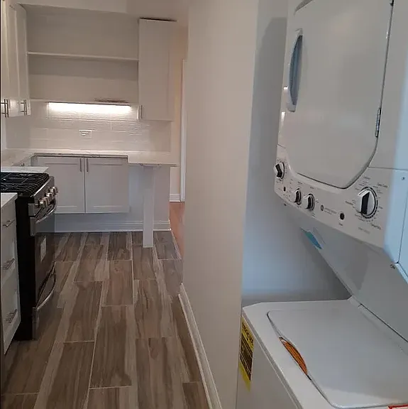 3220 N Wolcott Ave #2 — Photo 2