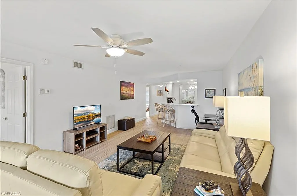 2 bed, 2.0 bath, 1179 sqft, $5,500 — Photo 4