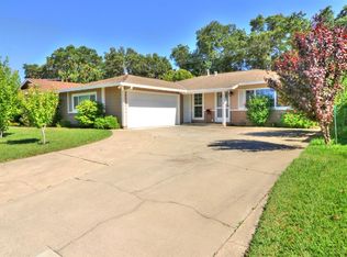 8812 Elk Way, Elk Grove, CA 95624