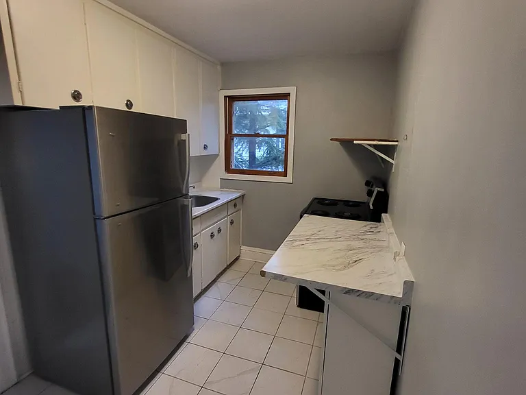 448 Arnley St #3 — Photo 7