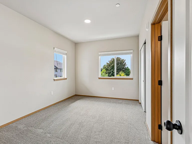 Whitney Lane Apartments — Photo 44