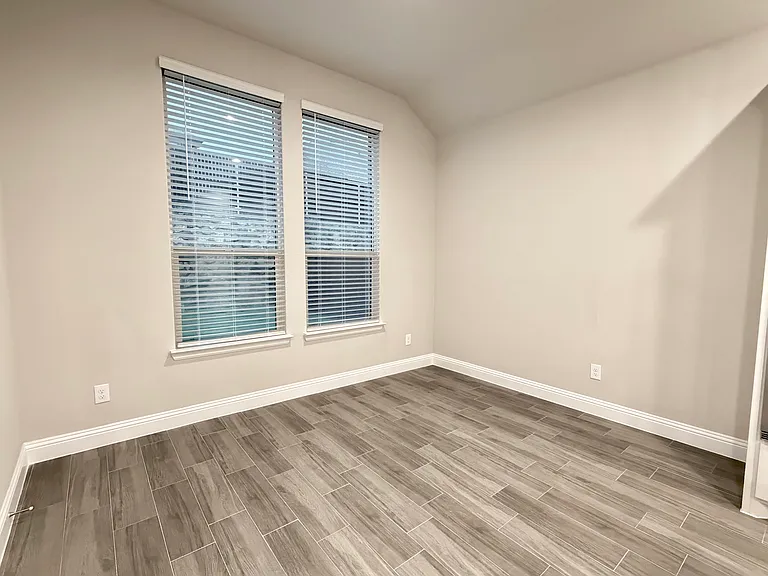 3648 Walnut Ridge Dr — Photo 10